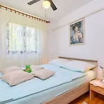 Ana * Mali Lošinj